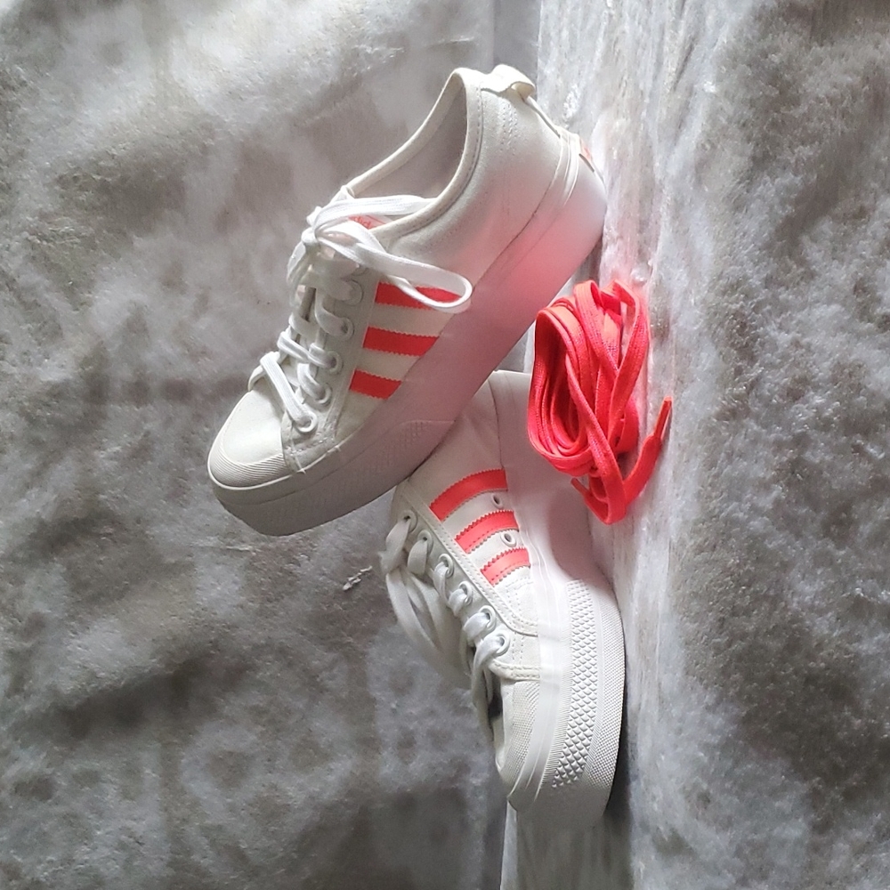 Adidas Nizza Platform Sneaker